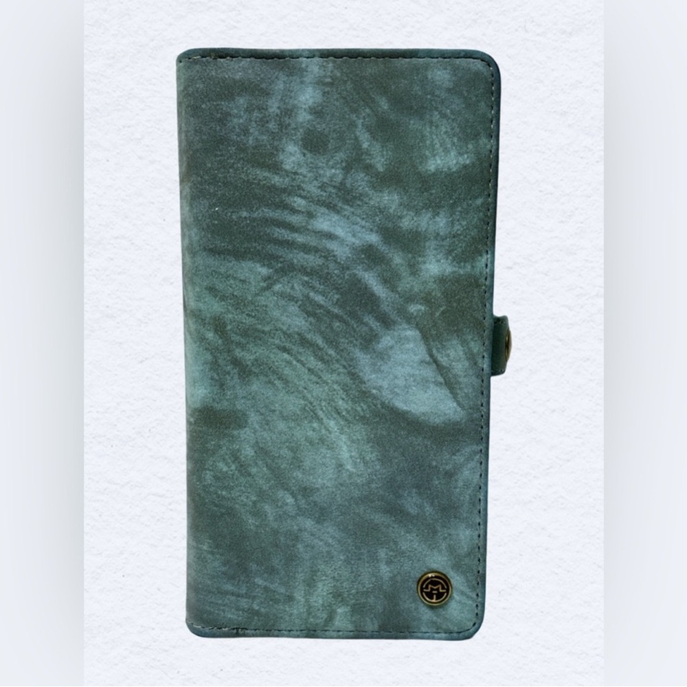 Case me iPhone 15 plus wallet & cardholder